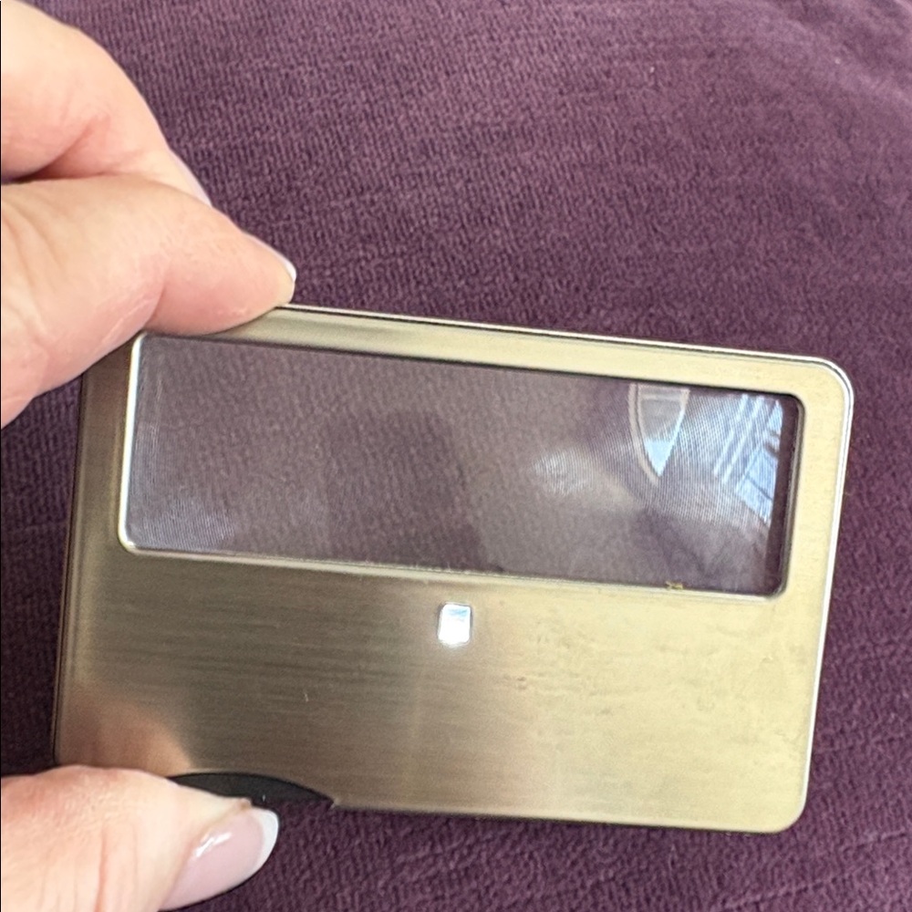 Silver Card Magnifier - Picture 3 of 3